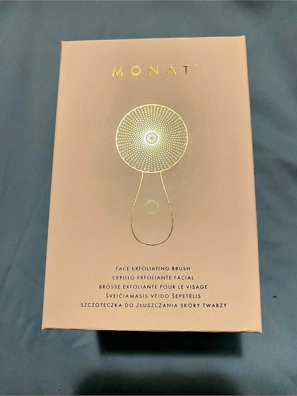 MONAT Face Exfoliating Brush Pink